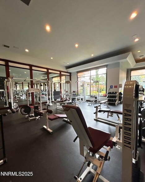 Photo - 900 S Meadows Pkwy Unidad 623