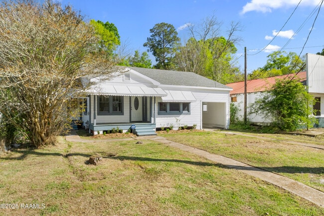Photo - 213 NE Railroad Ave