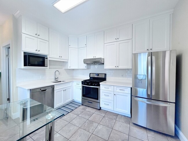 Photo - 156 Pleasant St