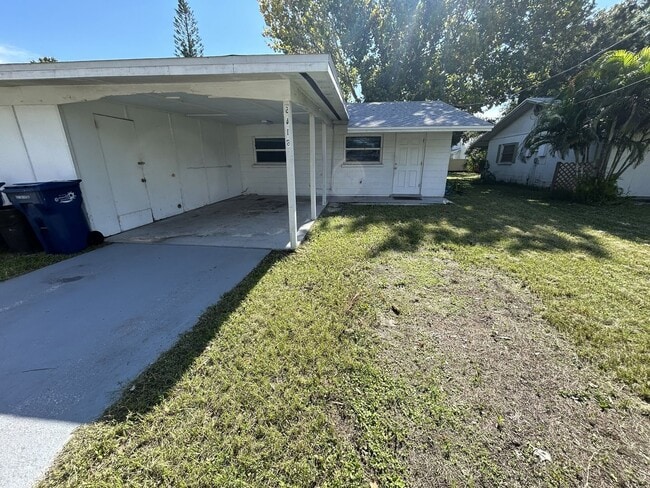 Building Photo - 5414 18th St W Unit 1