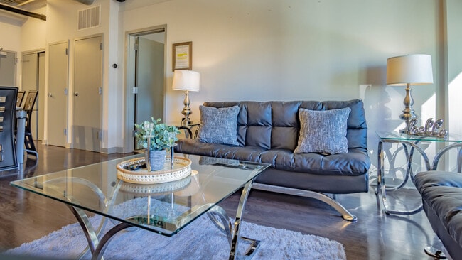 550 W Peachtree St NW Unit SI ID1013808P