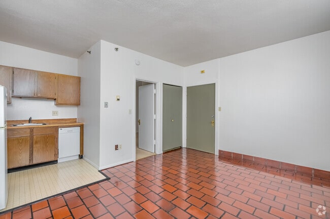 1BR,1BA - 425SF - Living Room