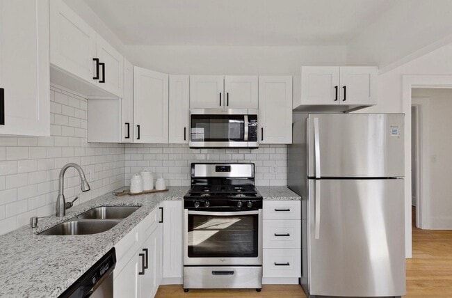 Photo - 2550 Jefferson St NE Unidad 3