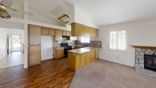 Photo - 35582 Penrose Ln