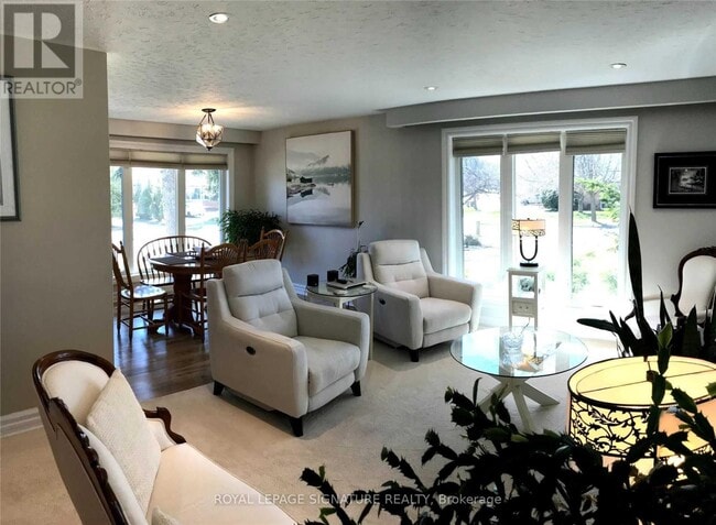 Photo - 2 Learmont Dr