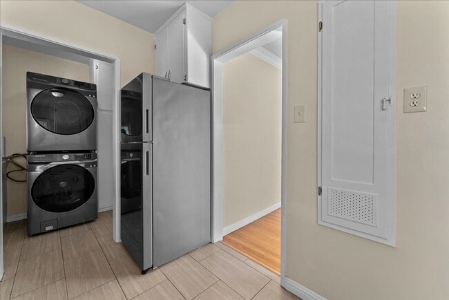 Photo - 5918 S Fairfax Ave