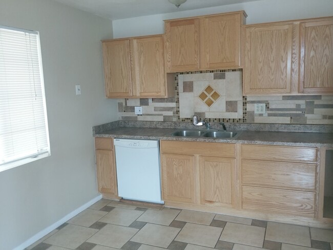 Photo - For Rent in Youngtown. Upgraded Kitchen, Tile, Carpet, Covered Parking, Single Level