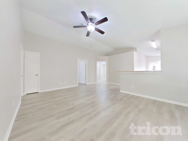 Photo - 3115 Kelling St