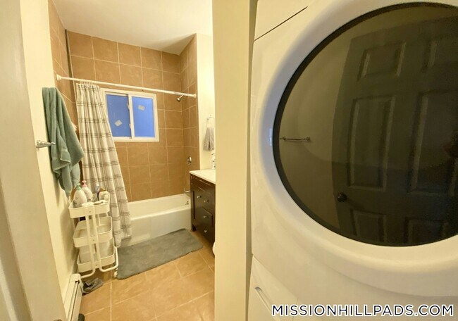 Photo - 52 Delle Ave Unit 3