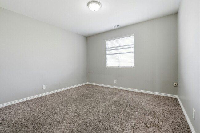 Photo - 618 S 500 W St