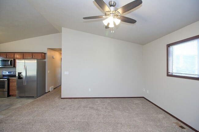 Photo - 1030 Tanner Ct Unit 1030-2 Upper South