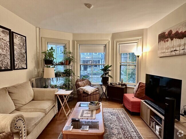 Building Photo - 45 Brook St Unit 1 Rental