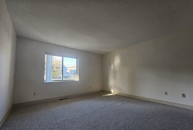 Photo - 144 North Beacon St Unit A1