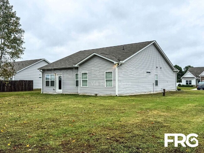 Photo - 202 Kenison Way