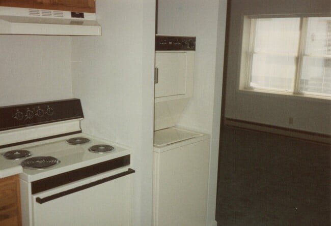 324 Poplar St Unit 4