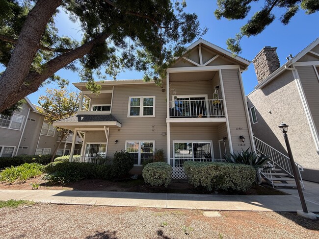 Building Photo - 13818 Midland Rd Rental