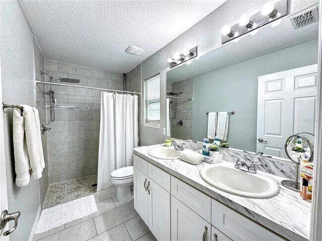 Photo - 1407 NW 18th Ct