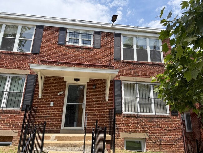 Photo - 101 Galveston St SW Unit 3
