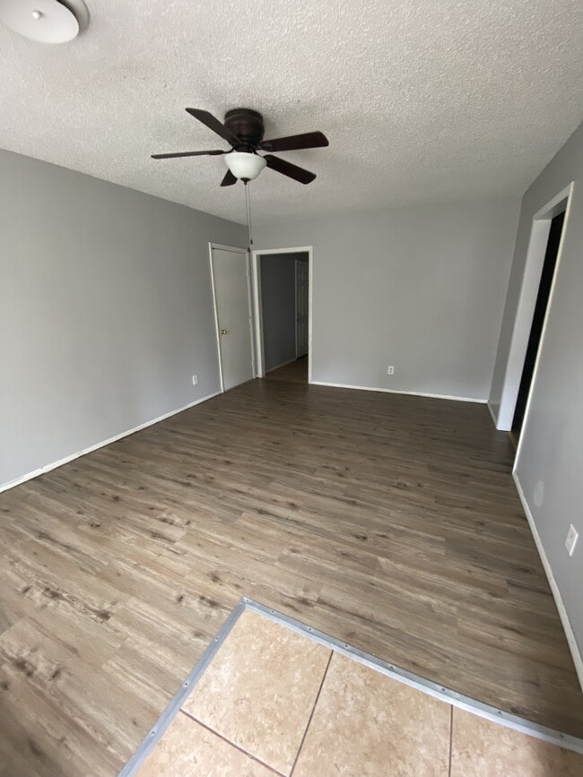 Photo - 117 Gamma Cir