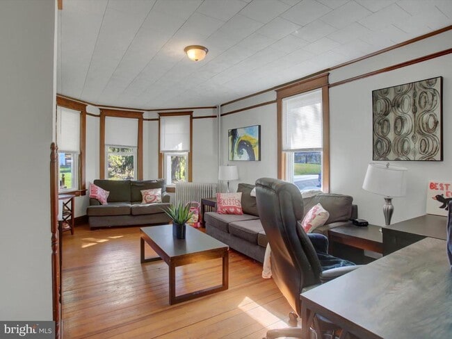 Photo - 7960 Mentzer Gap Rd