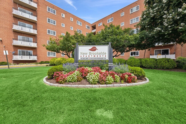 Building Photo - New Brookside Apartments