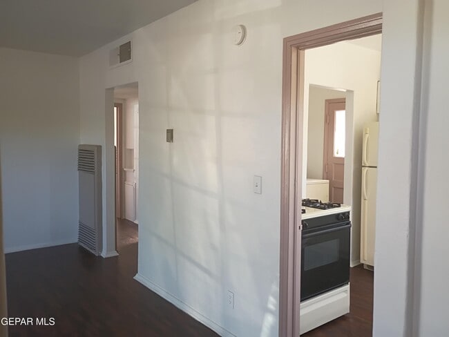 Photo - 4704 Clifton Ave