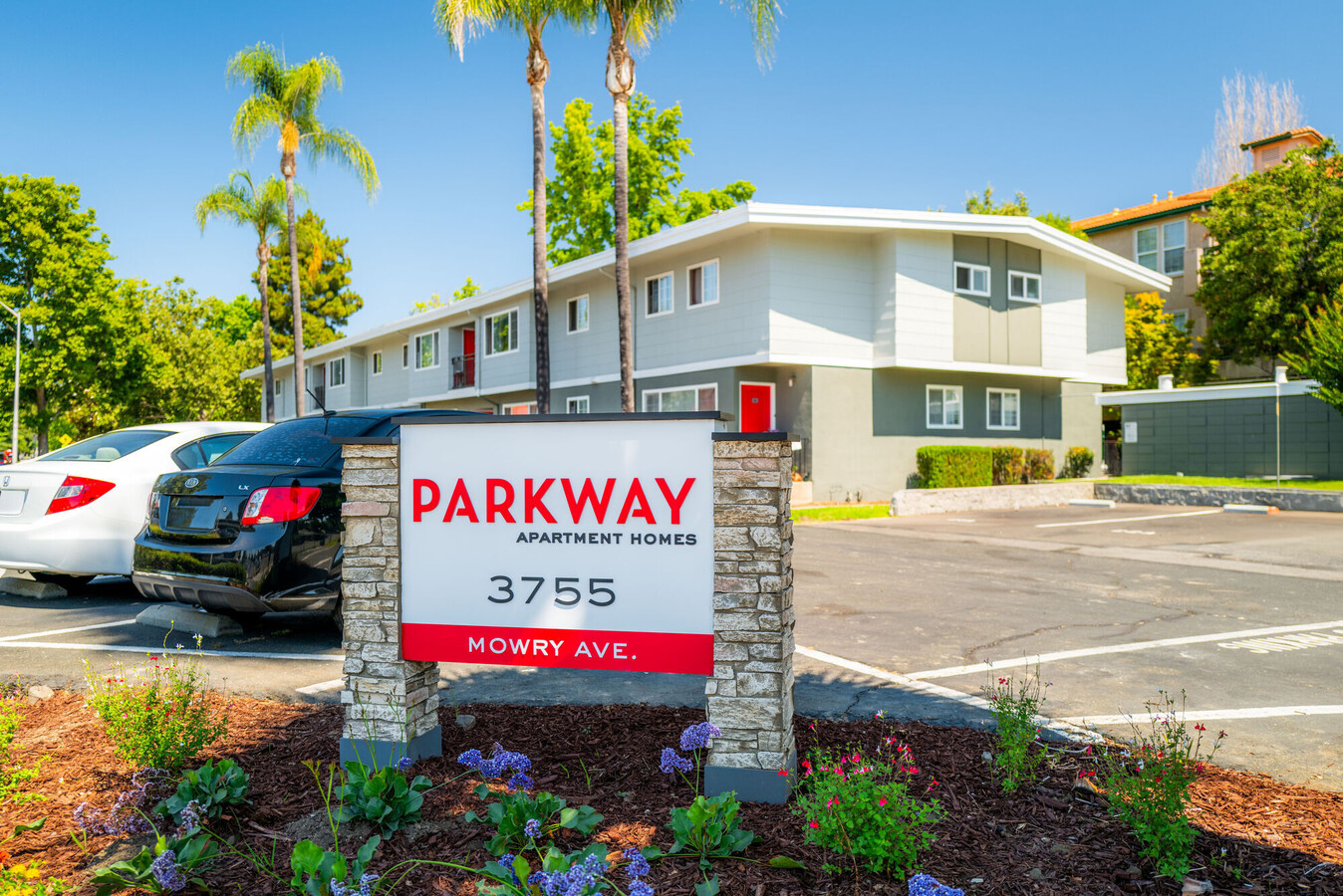 Parkway Apartments - Parkway Apartments