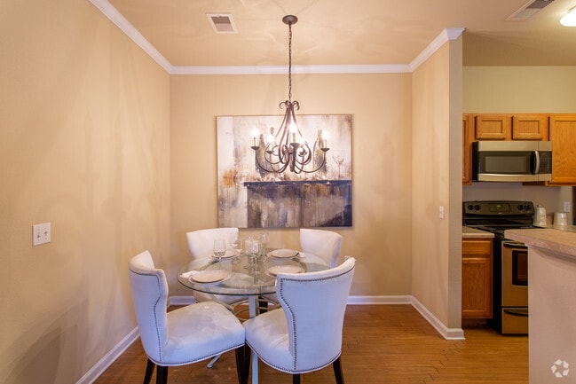 1BR,1BA