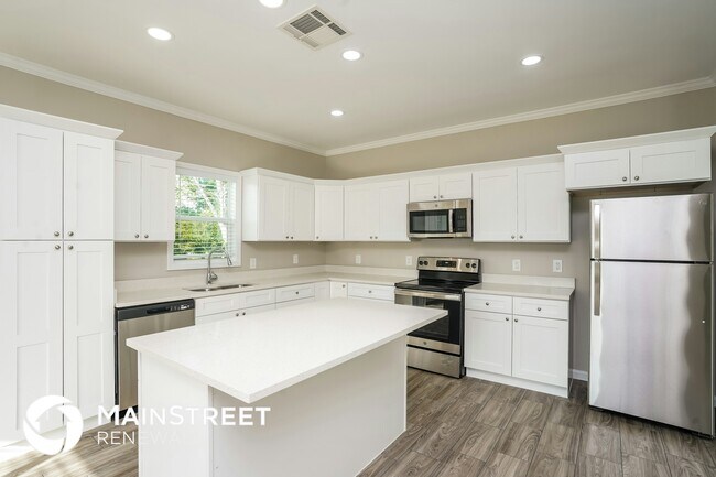 Photo - 9334 Crestview Dr