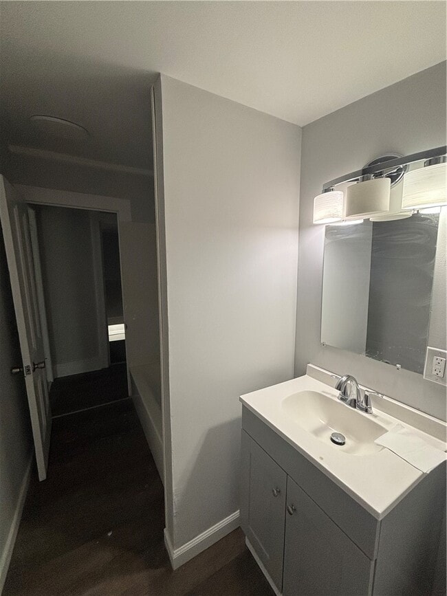 Photo - 622-632-632 Lewis St