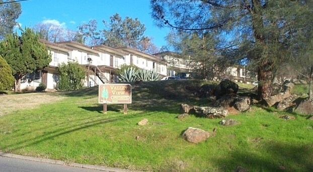 Valley View Apartments - Valley View Apartments