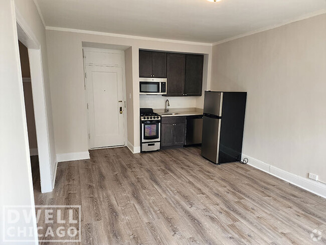 Building Photo - 2770 N Milwaukee Ave Rental