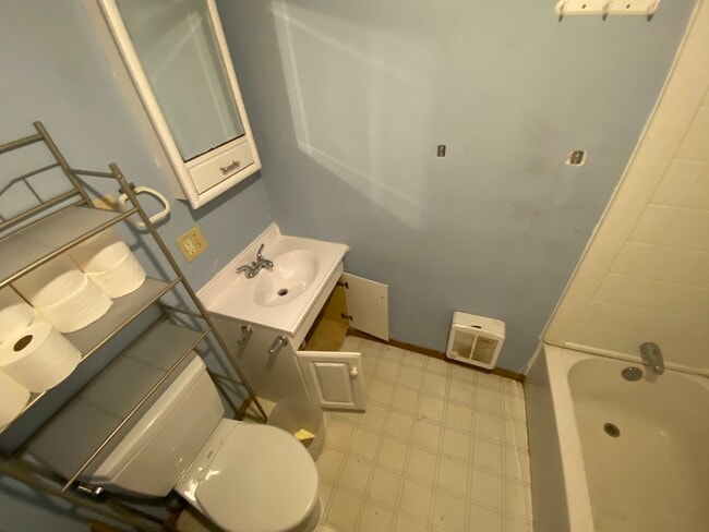 Photo - 224 Garfield Ave