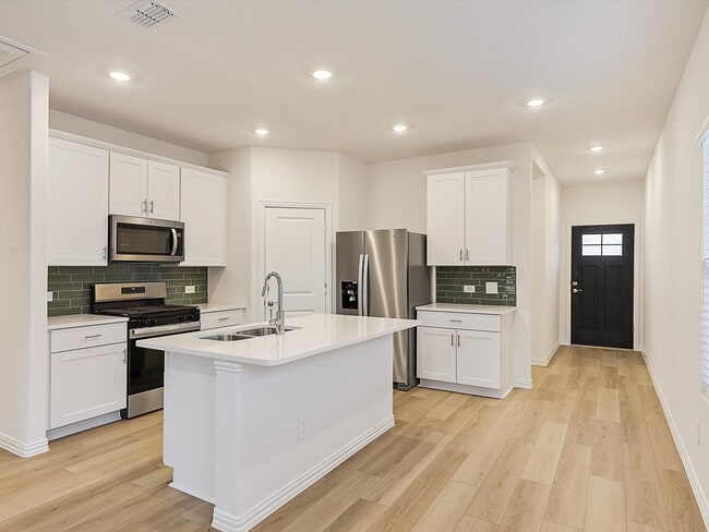 Photo - 506 Cottner Dr