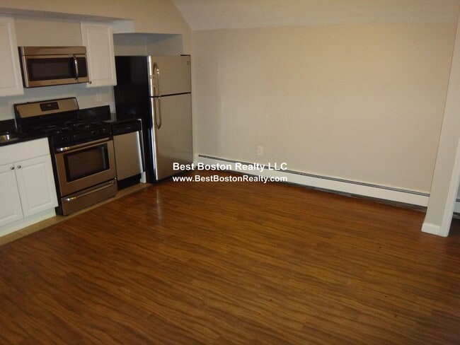 Photo - 120 Charles St Unit 2