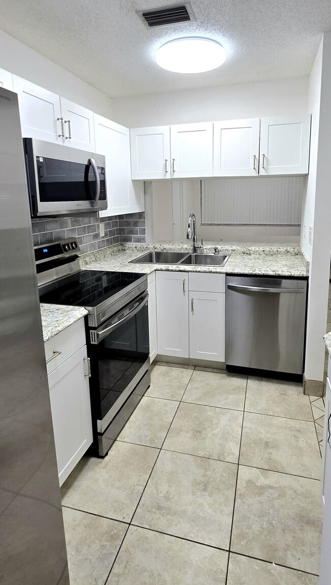 Photo - 1379 Summit Run Cir