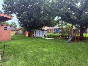 Photo - 2204 Winchester Dr