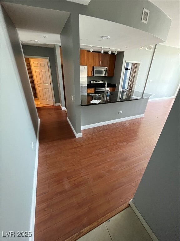 Building Photo - 200 W Sahara Ave Unit 209