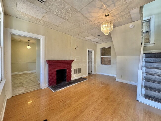 Photo - 2723 Elliott Ave