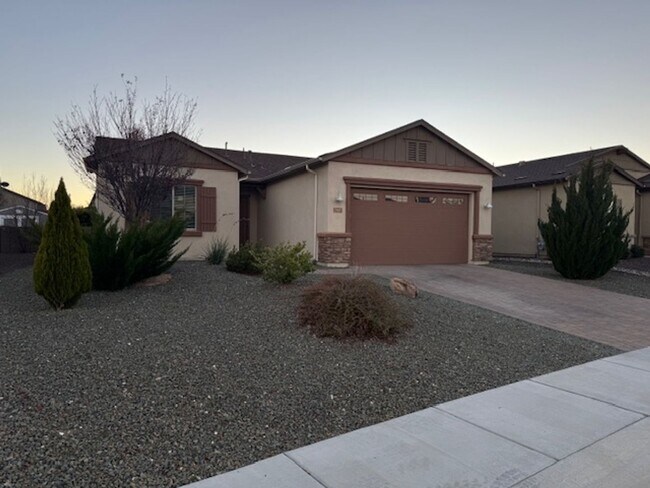 Photo - Beautiful 3 bedroom 2 bath 2 car garage home in Pronghorn Ranch!