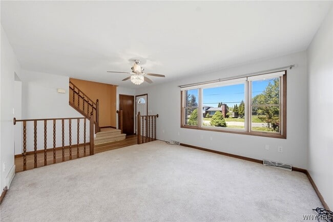 555 Lakeview Ave