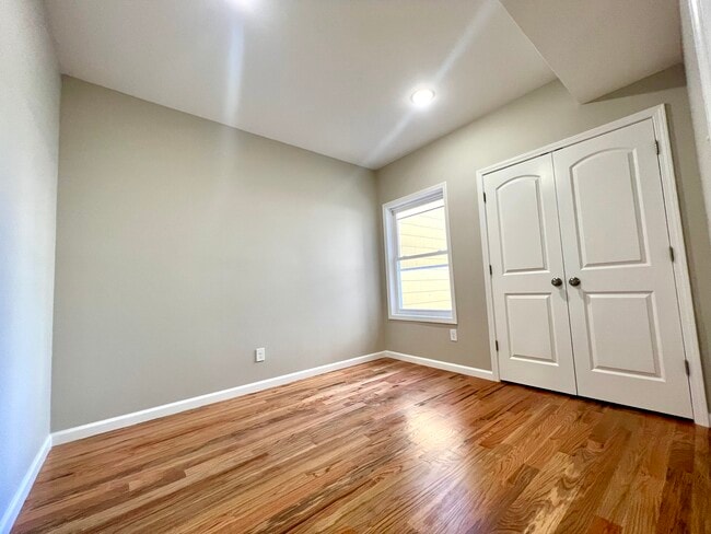 Photo - 154 Garside St Unit 154 Garside St. 2nd Fl