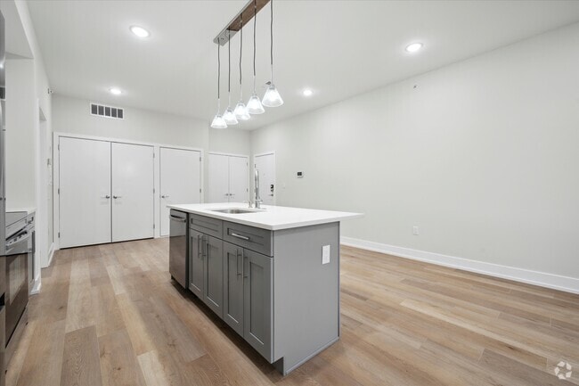 Building Photo - 1631 Point Breeze Ave Rental