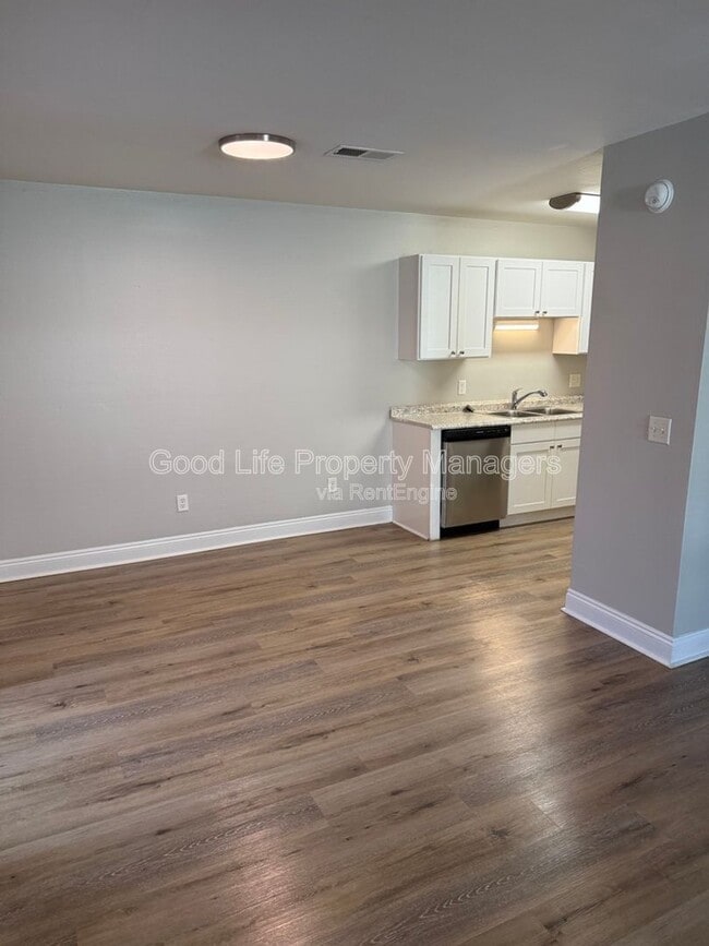 Photo - 8444 Chisholm Rd