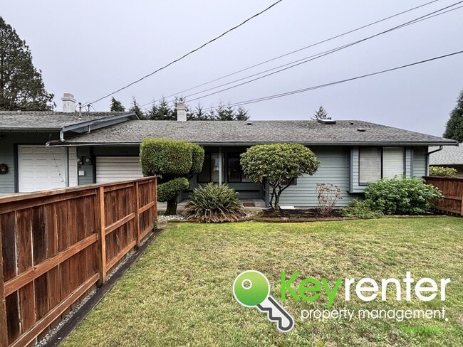 Building Photo - 7920-7922-7922 37th St Ct W Unit 7922 37th St Ct W