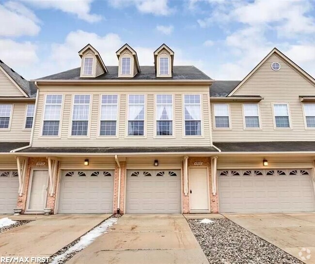 Building Photo - 4902 Paladin Dr Rental