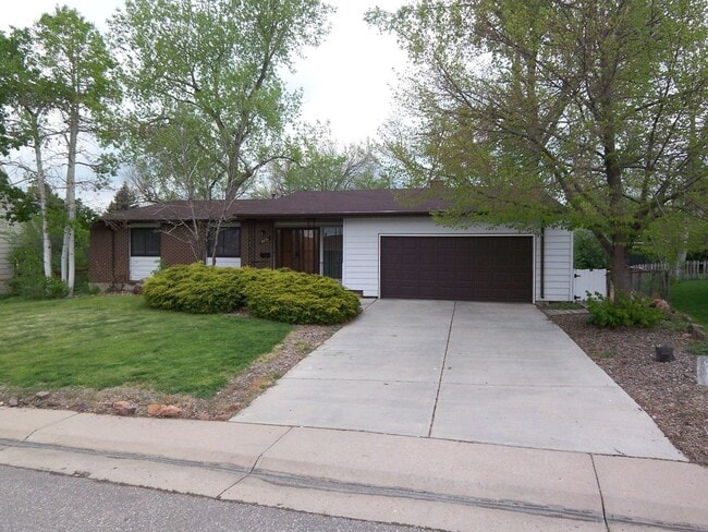 Building Photo - $0 DEPOSIT OPTION! WALNUT HILLS DIVISION, NEW APPLIANCES, GARAGE, FIREPLACE, STORAGE!
