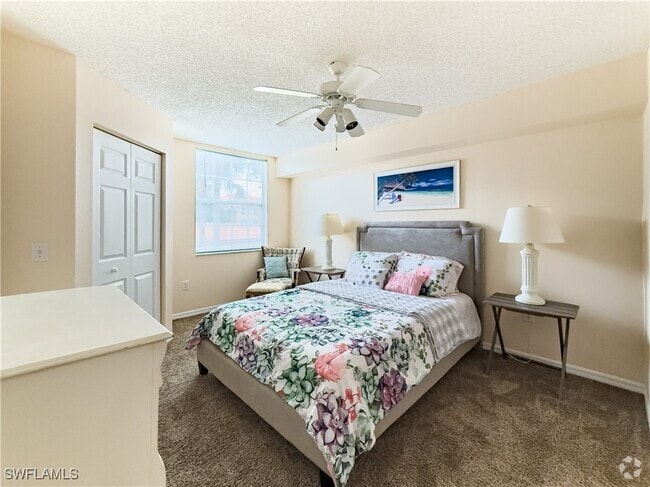 Building Photo - 8754 River Homes Lane Unit 8203