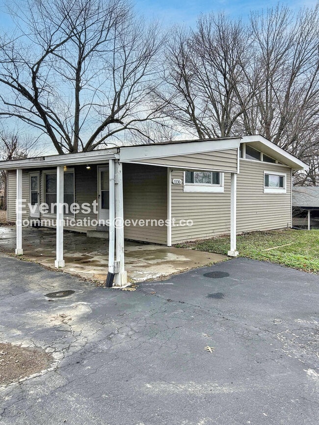 Photo - 1130 Trampe Ave