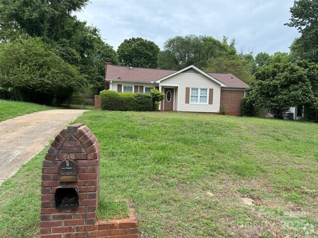 Building Photo - 9413 Split Rail Ln Rental